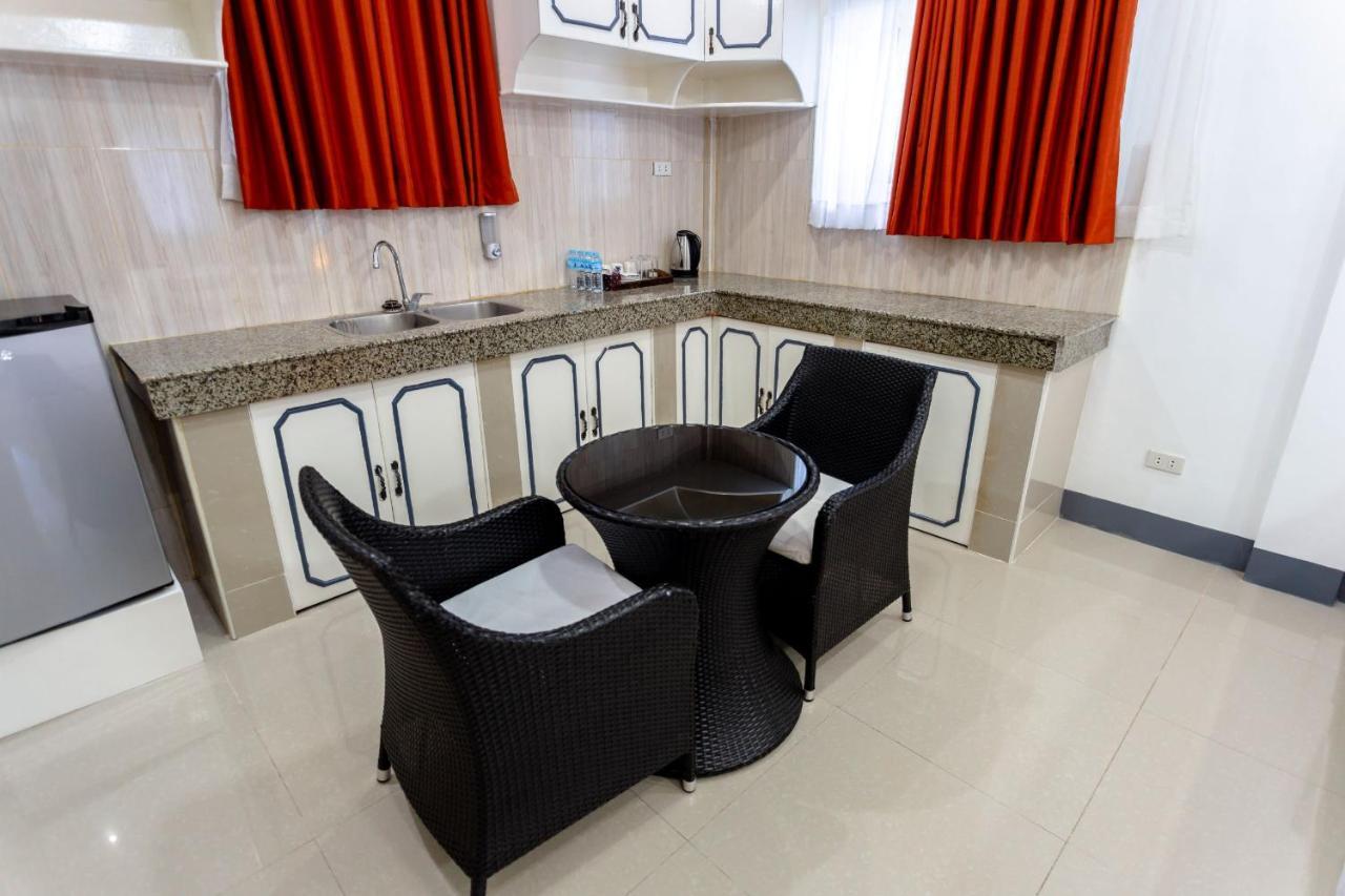 Madison Garden And Residences Panglao Extérieur photo