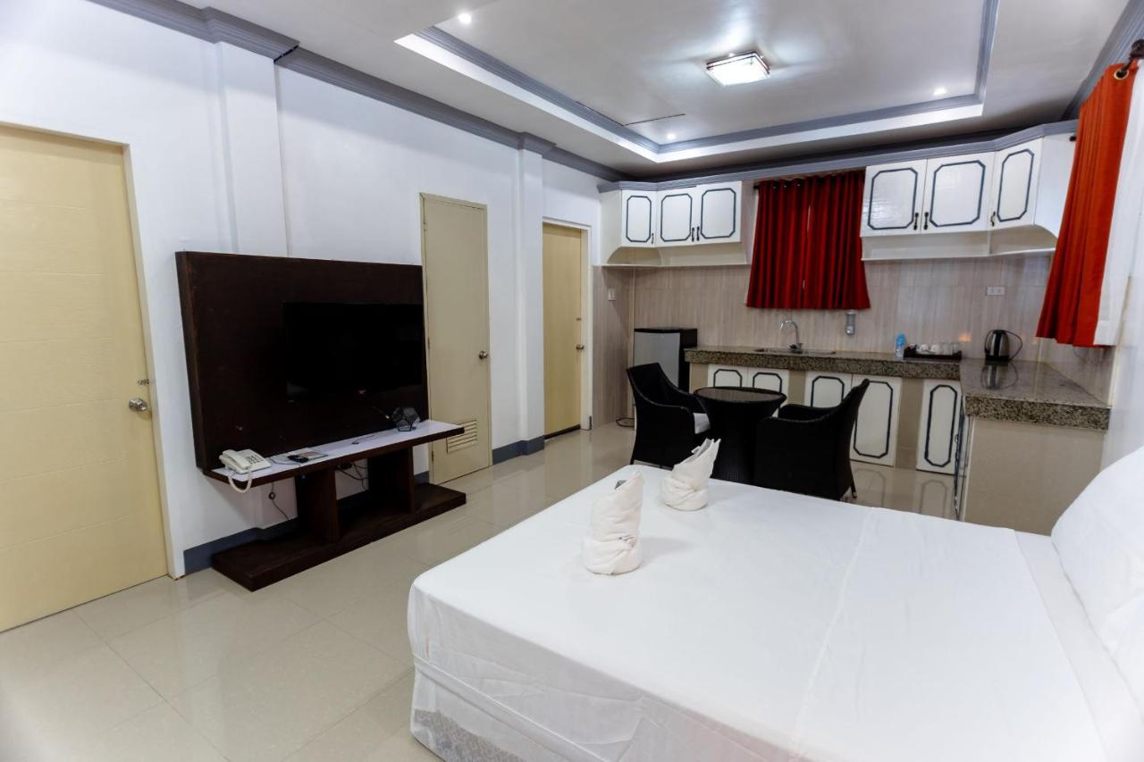 Madison Garden And Residences Panglao Extérieur photo